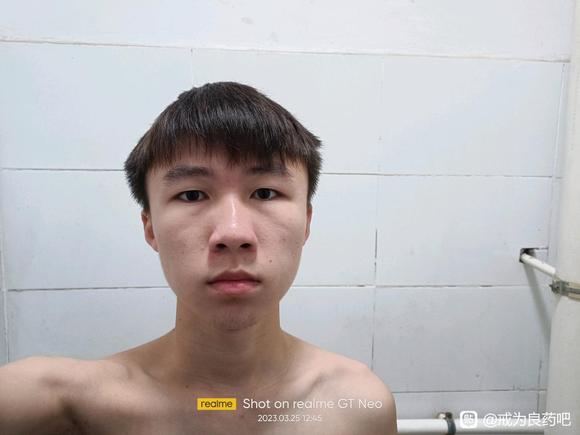 ”戒色样貌变化