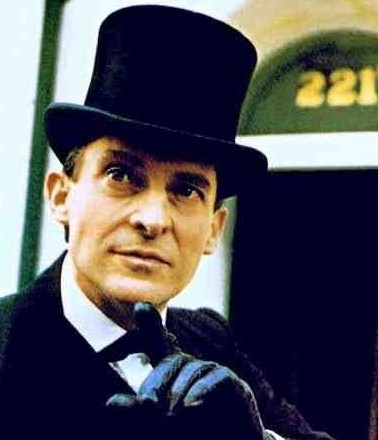 ”福尔摩斯《阁楼理论》对科学戒色的启示