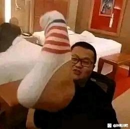 ”我宣布第n届戒色图片大赛开始