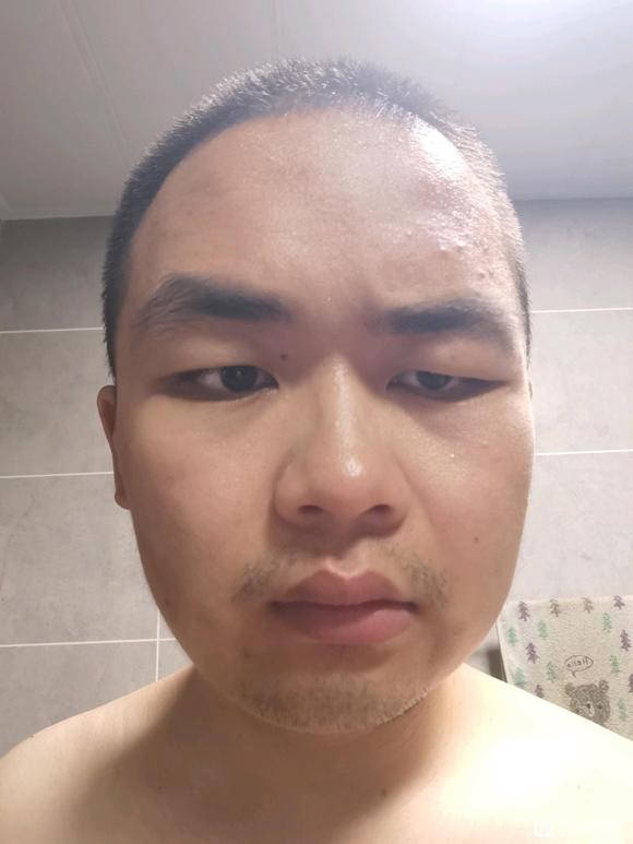 ”请大家猜猜我多少岁