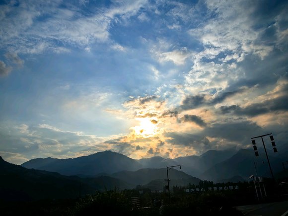 ”第二天，手机管理使用的软件求推荐