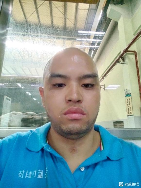 ”各位我丑吗？还能变好吗？