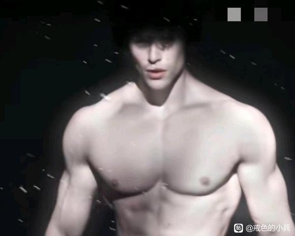 ”思维不停止的想过去让我感到焦虑的事。我知道事情已经过去了