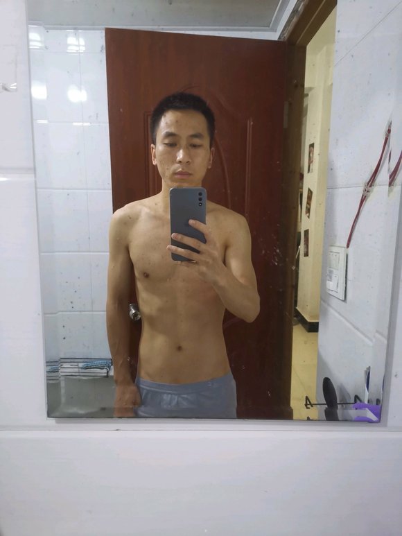 ”330多天阵亡了，我以为330多天算步入戒色成功边缘了，没想