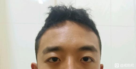 ”看我眼神像多少岁