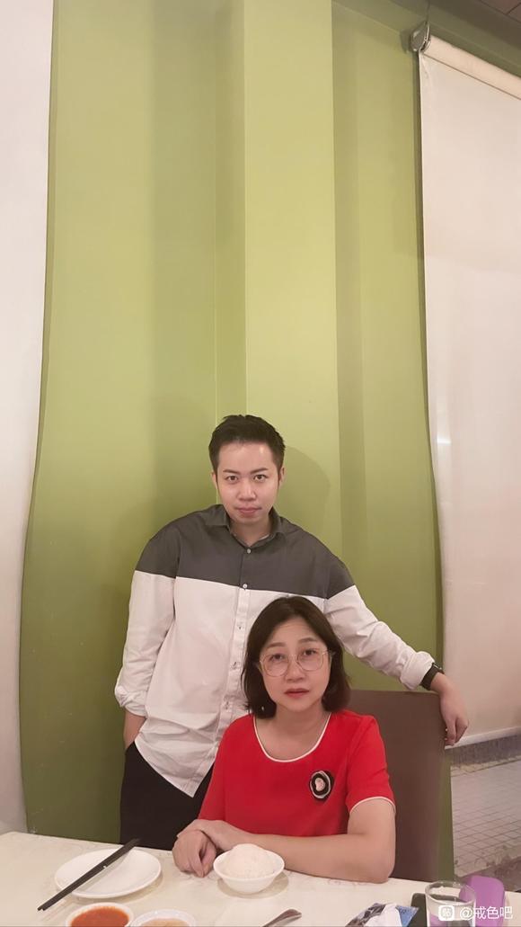 ”439天。我母亲生日，祝她身体健康，长命百岁，开心每一天