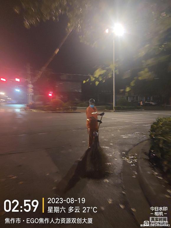 ”坚持戒色，坚持跑步，晨跑打卡10公里