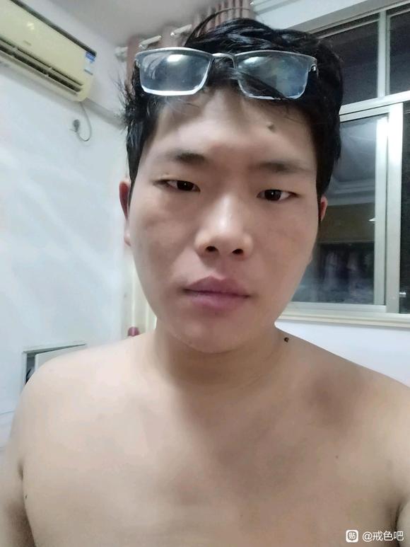 ”兄弟们，评价一下我，我能有出息吗