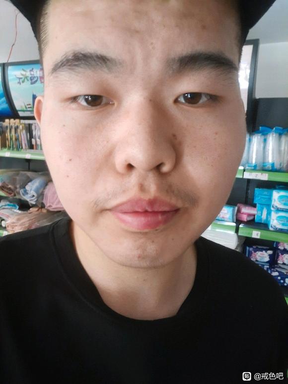 ”真的我发现zw有些年头的人脸都一样