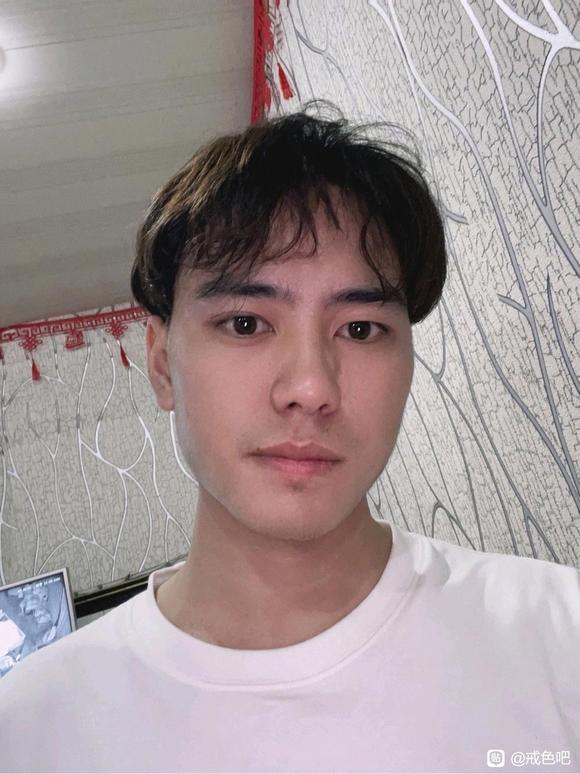 ”真的我发现zw有些年头的人脸都一样