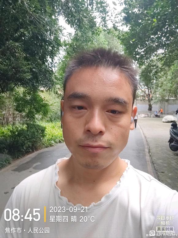 ”希望通过戒色,改善眼袋黑眼圈