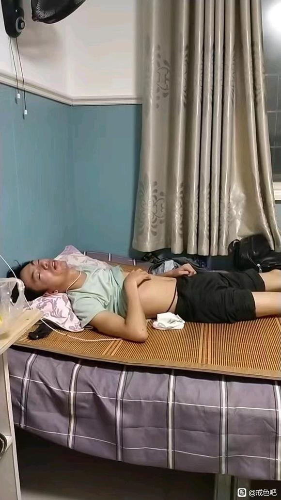 ”师兄们救救我，很难受