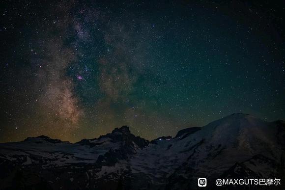 ”远离恶习，我颜值超高，帅气爆棚，很好看！