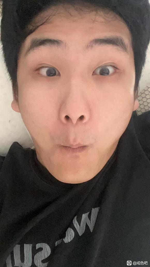 ”戒色14天了，今天破戒了，我要每天打卡戒色：）