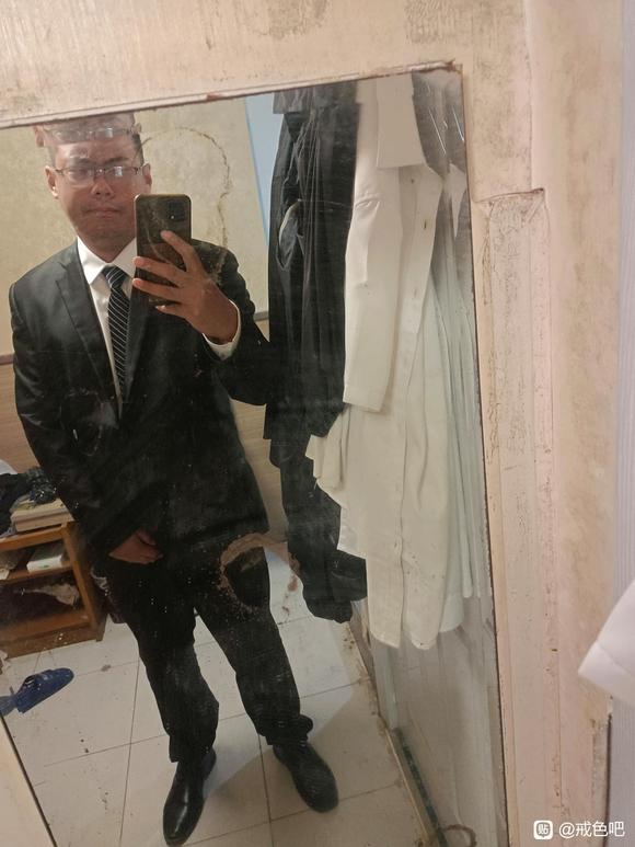 ”我现在好难受，又要破戒，怎么办啊