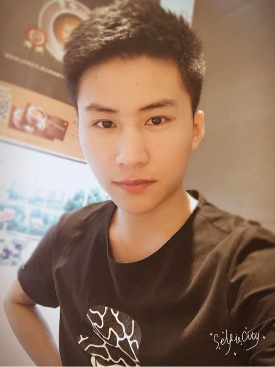 ”很小很小的的时候，十来岁不小心