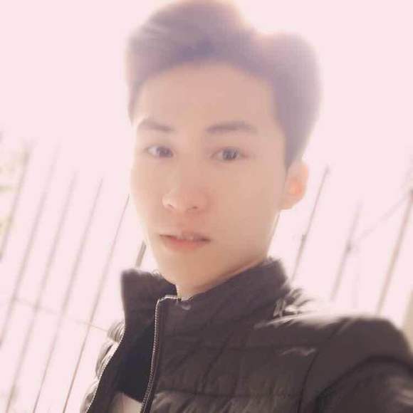 ”很小很小的的时候，十来岁不小心