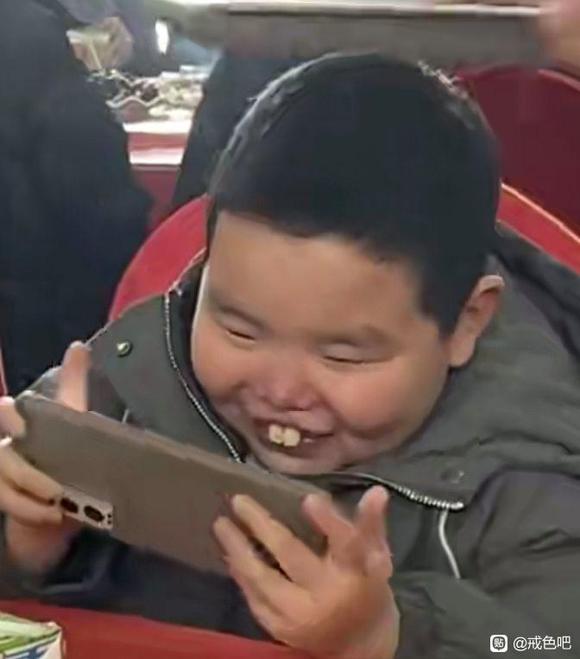 ”戒色十九天，。