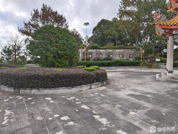 ”中秋国庆回老家过节，早上去爬山欣赏风景，顺便宣传！！