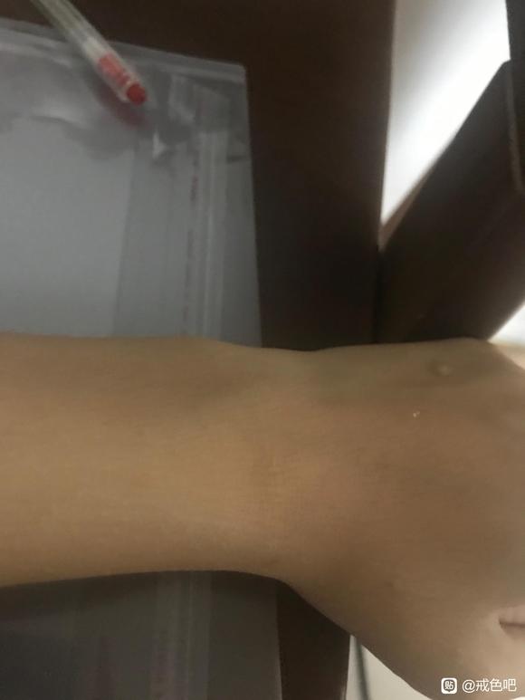 ”这个国庆已经两次了，我现在是初三。差不多六年级结束的时候开始的