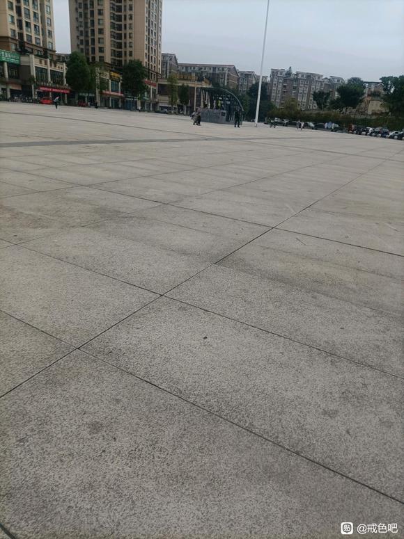 ”一年一年又一年。青春还剩有几年？《人生十问》