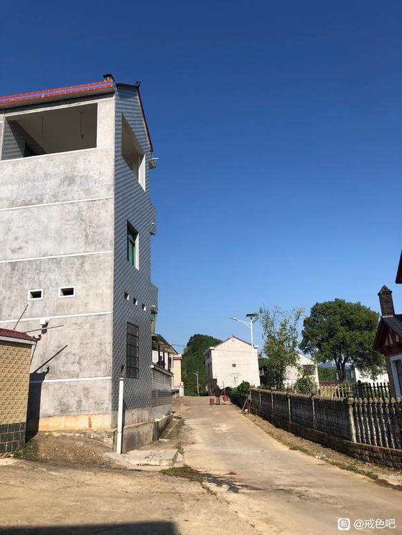 ”没有朋友，好痛苦好冷清