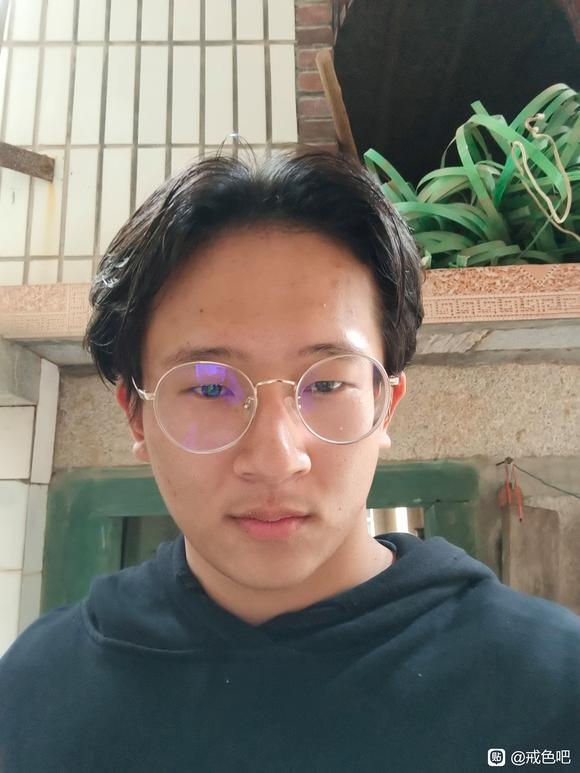 ”我与色情不共戴天