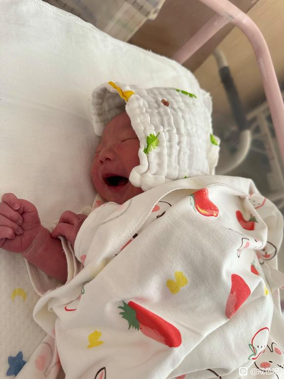 ”给吧友报个喜，宝宝顺利出生