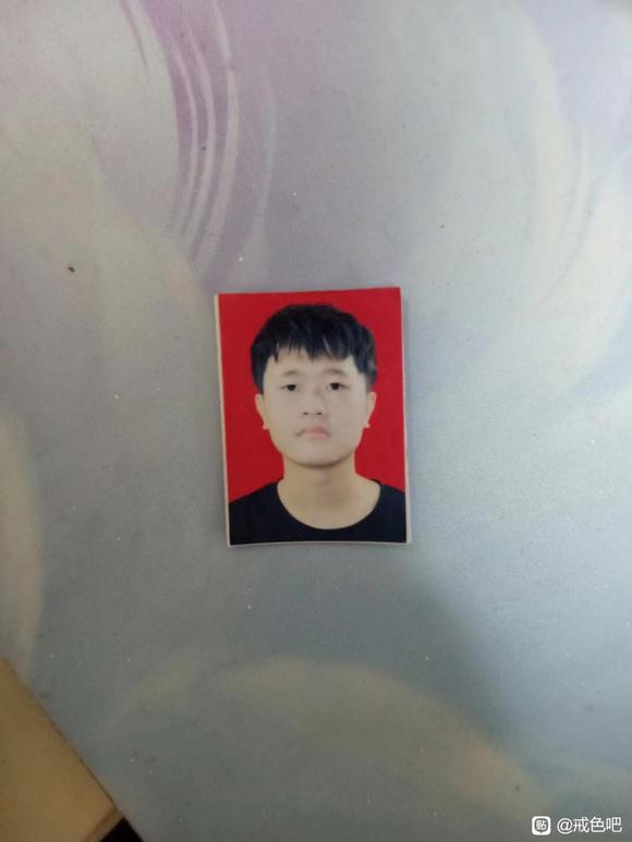 ”八岁撸到22岁。哎，苦不堪言。坚持快一个月了。