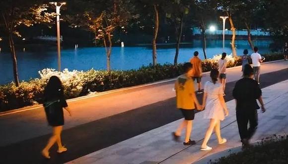 ”中医养生十二时辰表，每天照着做，远离疾病，身体健康又长寿！