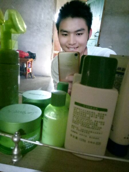 ”【#戒色#】戒色十个月的相貌变化