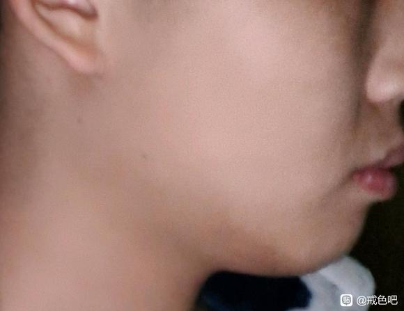 ”师兄们帮忙看下