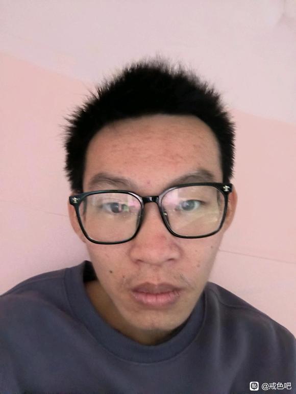 ”兄弟们，我是不是典型的邪淫容貌