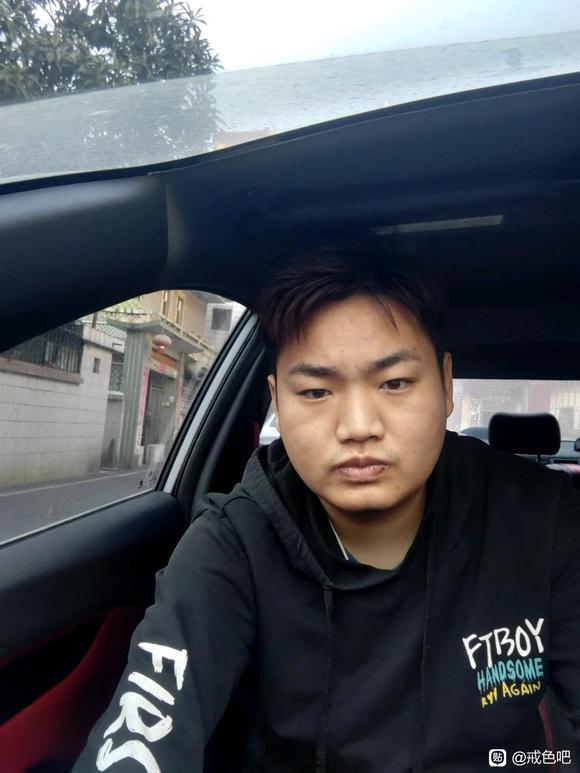 ”忍不住了，吧友们，